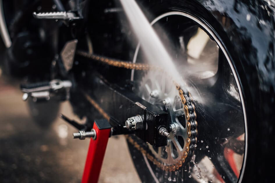 Motorbike pressure washer